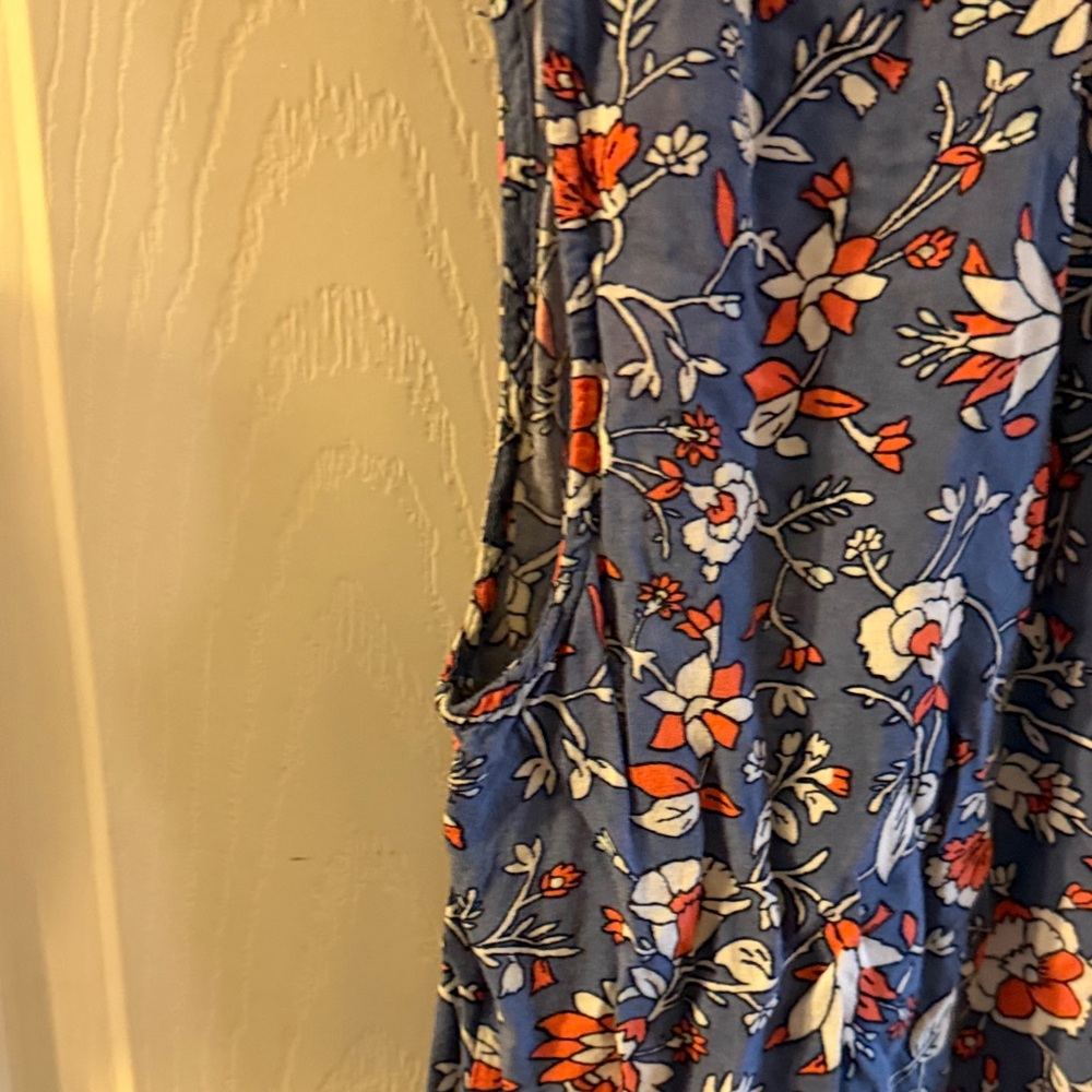 Old Navy Blue Floral Blouse - Picture 7 of 8